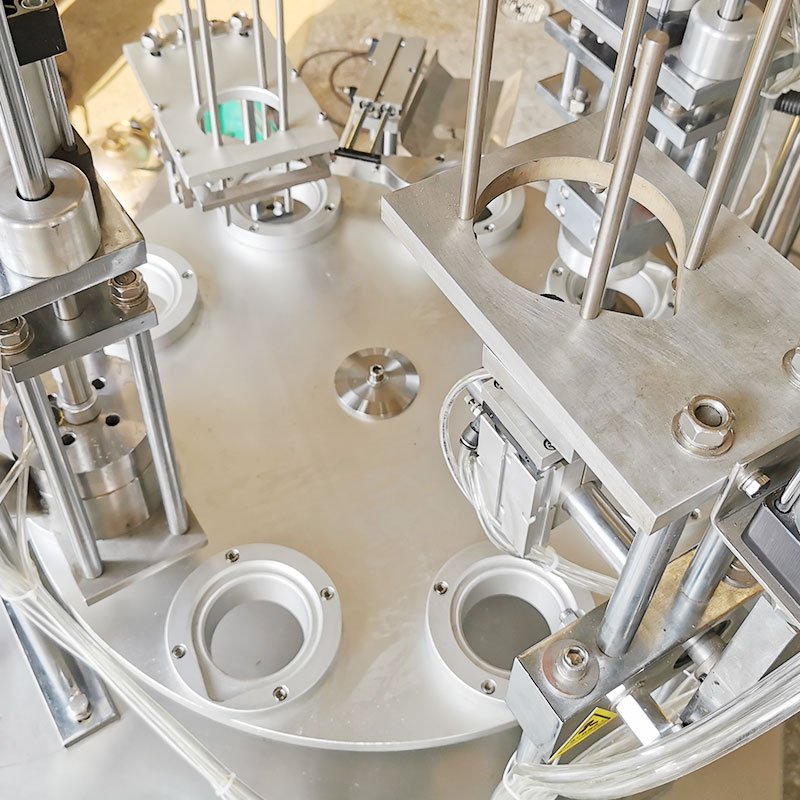 Collar Type Servo Packing Machine thumbnail 3